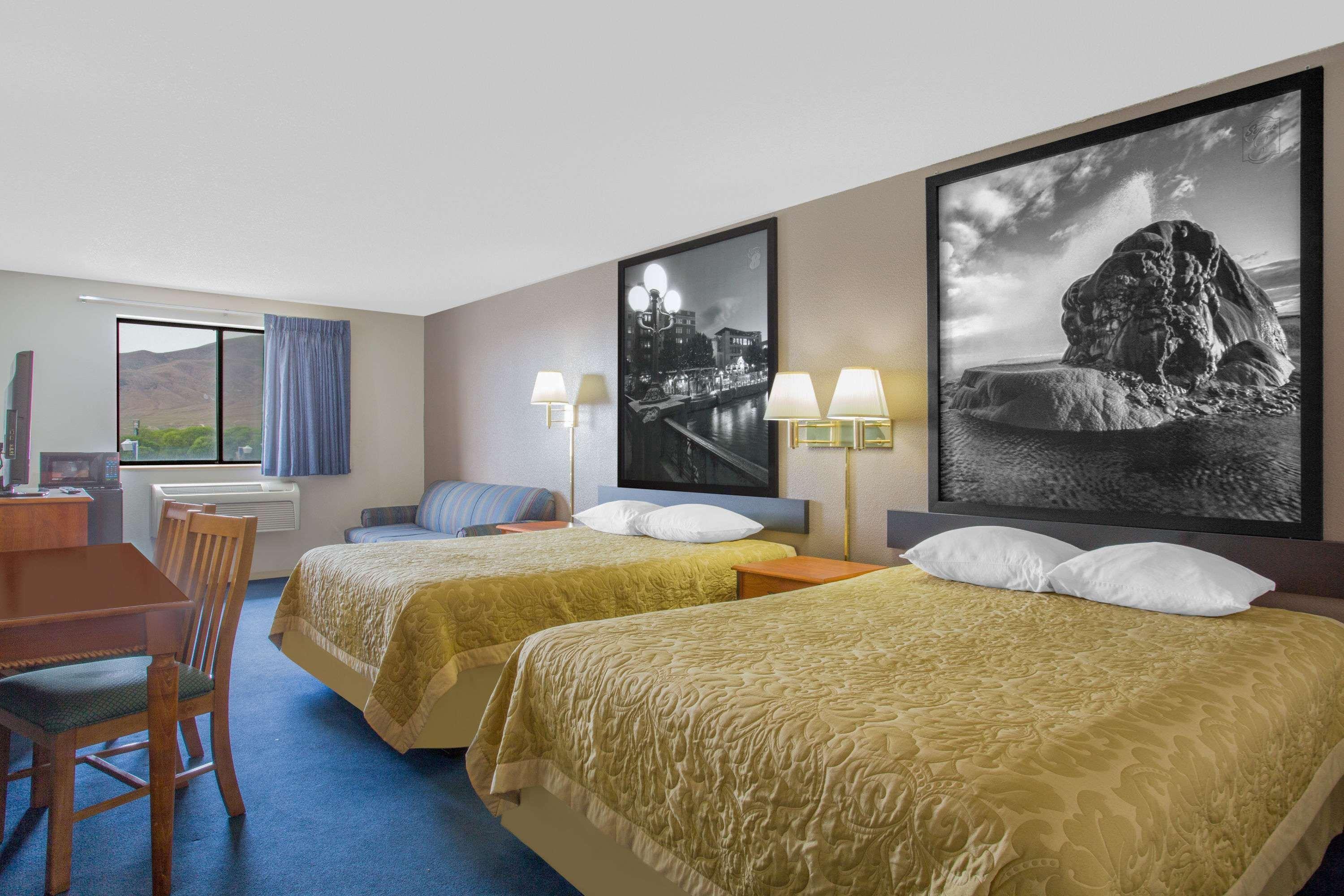 Super 8 By Wyndham Winnemucca Nv Exterior photo